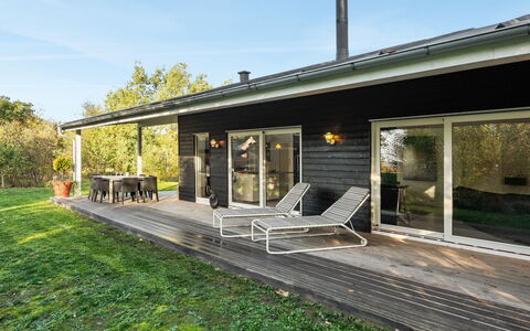 Elfriede - 400M to the Fjord: Huis, Verblijf, Tuin, Siding, Schaduw, Werf, Gazon, Boerderij, Landscaping, Backyard