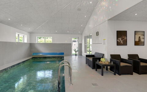 Gabriele - 17Km from the Sea: Dak, Huis, Deur, Verblijf, Schaduw, Siding, Werf, Landgoed, Backyard