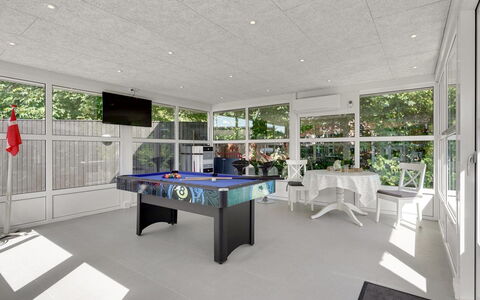 Gabriele - 17Km from the Sea: Dak, Huis, Deur, Verblijf, Schaduw, Siding, Werf, Landgoed, Backyard