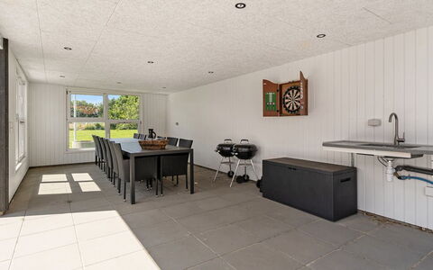 Gabriele - 17Km from the Sea: Dak, Huis, Deur, Verblijf, Schaduw, Siding, Werf, Landgoed, Backyard