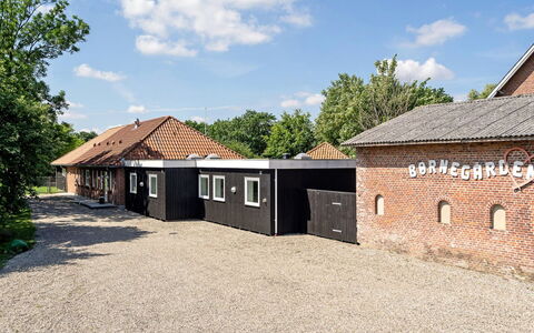 Gabriele - 17Km from the Sea: Dak, Huis, Deur, Verblijf, Schaduw, Siding, Werf, Landgoed, Backyard