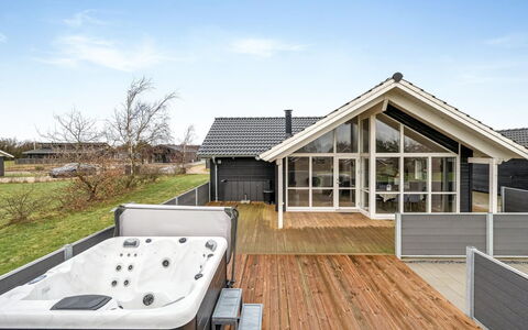 Gertrude - 1.1Km to the Fjord: Dek, Ontwerp, Hardwood, Winter, Zwembad, Daylighting, Plank, Blokhut, Outdoor Structuur, Siding