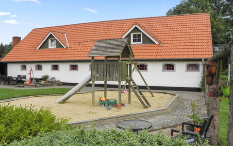 Beatha - 25Km to the Fjord: Dak, Huis, Huis, Verblijf, Tuin, Boerderij, Gazon, Werf, Backyard, Landscaping