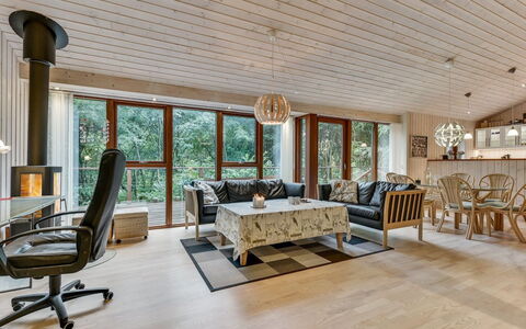 Nelie - 40Km from the Sea: Zwembad, Buitenmeubels, Meubilair, Toevlucht, Flagstone, Eco Hotel, Schaduw, Stoel, Vrije Tijd, Landgoed