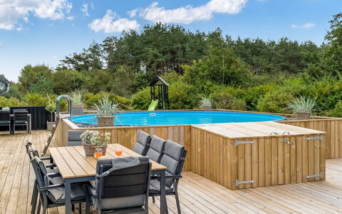 Asel - 4Km from the Sea: Blauw, Struik, Verblijf, Groundcover, Tuin, Landgoed, Schaduw, Landscaping, Boerderij, Eco Hotel