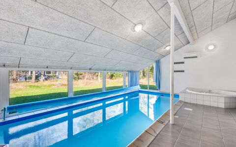 Luciane - 2.5Km from the Sea: Verblijf, Backyard, Werf, Garden Gebouwen, Schuur, Siding, Buitenmeubels, Blokhut, Outdoor Structuur, Keet