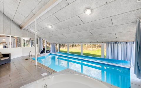 Luciane - 2.5Km from the Sea: Verblijf, Backyard, Werf, Garden Gebouwen, Schuur, Siding, Buitenmeubels, Blokhut, Outdoor Structuur, Keet