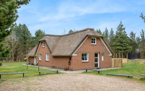 Dorris - 4.3Km from the Sea: Huis, Dak, Verblijf, Huis, Landelijk Gebied, Dorp, Oprit, Boerderij, Werf