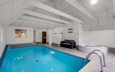 Dorris - 4.3Km from the Sea