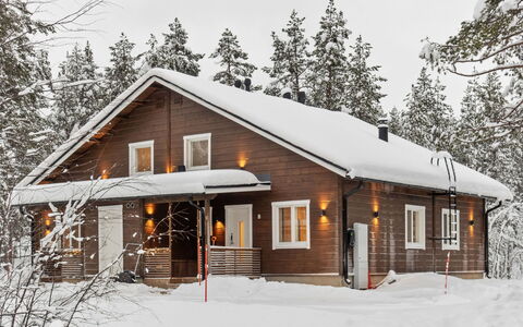 Villa Galdu B: Hout, Sneeuw, Huis, Huis, Winter, Verblijf, Siding, Freezing, Dak, Helling