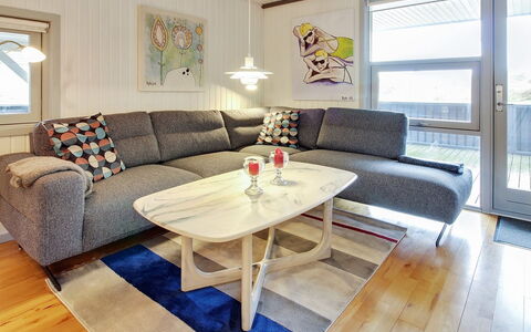 Igilfar - 700M from the Sea: Meubilair, Interieur Ontwerp, Flooring, Hout, Verdieping, Plafond, Houten Vloer, Stoel, Tafel, Verlichting