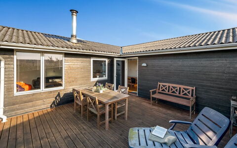 Awer - 300M to the Fjord: Architectuur, Dak, Huis, Samengesteld Materiaal, Daylighting, Siding, Oprit