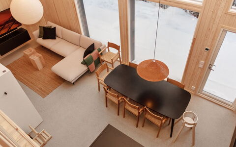 Rukan Kide a: Meubilair, Flooring, Interieur Ontwerp, Hout, Verdieping, Verlichting, Kamer, Bruin, Woonkamer, Houten Vloer