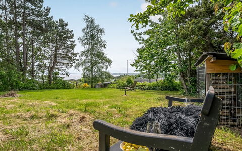 Harda - 800M from the Sea: Dak, Huis, Deur, Verblijf, Schaduw, Siding, Werf, Landgoed, Backyard