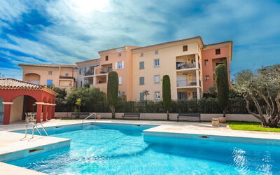 Saint-Tropez 540