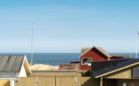 Alvilde - 100M from the Sea: Meubilair, Interieur Ontwerp, Flooring, Hout, Verdieping, Plafond, Houten Vloer, Stoel, Tafel, Verlichting