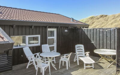 Thenna - 200M from the Sea