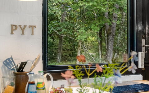 Olaf - 1.4Km from the Sea: Meubilair, Glas, Serveware, Kamerplant, Bloempot, Countertop, Keuken En Eettafel, Stoel, Keuken