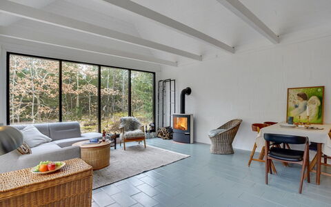Olaf - 1.4Km from the Sea: Meubilair, Flooring, Muur, Hout, Interieur Ontwerp, Verdieping, Plafond, Woonkamer, Verlichting, Huis