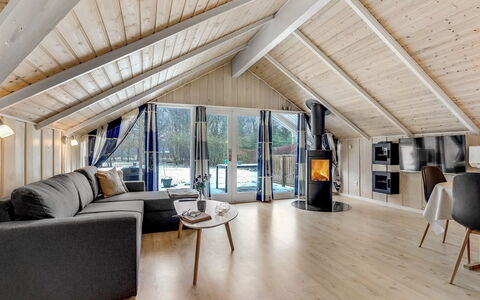 Hailka: Hout, Interieur Ontwerp, Plafond, Flooring, Houten Vloer, Huis, Woonkamer, Verdieping, Meubilair, Kamer