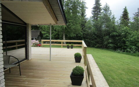 Wilmer - 40Km from the Sea: Dak, Huis, Deur, Verblijf, Schaduw, Siding, Werf, Landgoed, Backyard