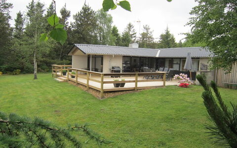 Wilmer - 40Km from the Sea: Dak, Huis, Deur, Verblijf, Schaduw, Siding, Werf, Landgoed, Backyard