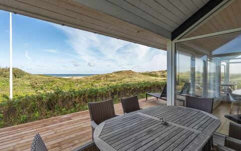 Ejvind - 100M from the Sea: Huis, Hardwood, Verblijf, Veranda, Landgoed, Dek, Beits, Eco Hotel, Plank, Houten Vloer