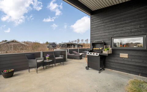 Gela - 1.3Km to the Fjord: Architectuur, Dak, Huis, Samengesteld Materiaal, Daylighting, Siding, Oprit