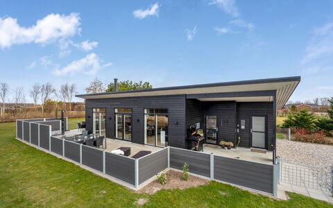 Gela - 1.3Km to the Fjord: Architectuur, Dak, Huis, Samengesteld Materiaal, Daylighting, Siding, Oprit