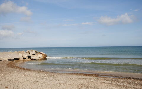 Tamika - 950M from the Sea: Blauw, Water, Watervoorraden, Zwemwater, Natuurlijke Omgeving, Strand, Kust, Horizon, Zee