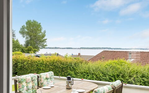 Tekla - 70M to the Fjord: Meubilair, Buitenmeubels, Stoel, Tafel, Buitentafel, Balkon, Schaduw, Keuken En Eettafel, Eco Hotel, Veranda