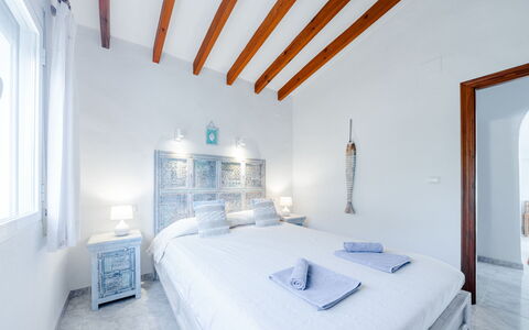 Casa Petra: Blauw, Verdieping, Slaapkamer, Flooring, Interieur Ontwerp, Appartement, Bed, Huis, Meubilair, Plafond