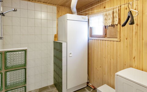 Harvana: Hout, Siding, Verblijf, Huis, Huis, Plank, Garden Gebouwen, Blokhut, Hardwood, Veranda