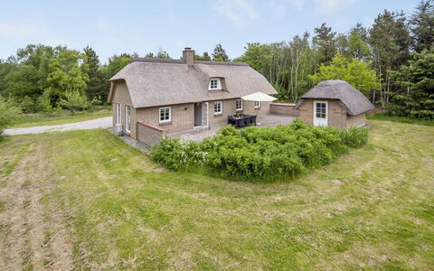 Osmo - 900M from the Sea: Gras, Grasland, Landschap, Ecoregio, Plain, Plantengemeenschap, Land Lot, Buitenmeubels, Prairie, Shrubland