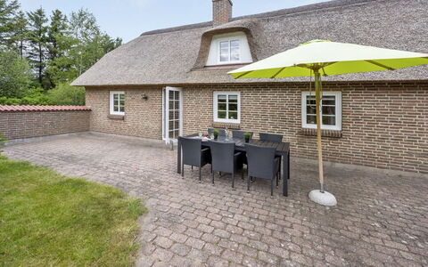 Osmo - 900M from the Sea: Gras, Grasland, Landschap, Ecoregio, Plain, Plantengemeenschap, Land Lot, Buitenmeubels, Prairie, Shrubland