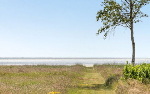 Lycka - 3Km from the Sea: Dak, Huis, Land Lot, Huis, Verblijf, Landgoed, Garden Gebouwen, Schaduw, Blokhut, Landscaping