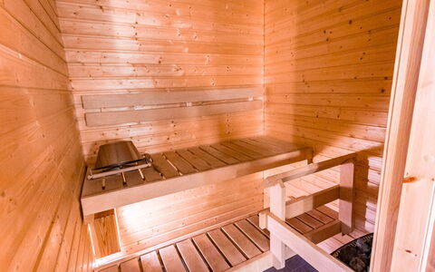 Nordic Chalet 9402: Meubilair, Stoel, Buitenmeubels, Tafel, Hout, Buitentafel, Keuken En Eettafel, Schaduw, Tuin, Paraplu