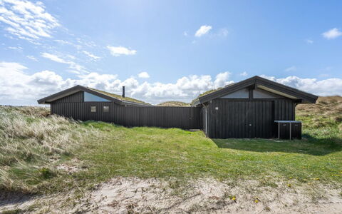 Ilmari - 190M from the Sea: Huis, Dak, Huis, Verblijf, Schuur, Garden Gebouwen, Siding, Werf, Blokhut, Hut