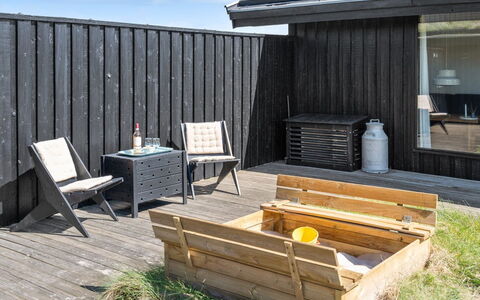 Ilmari - 190M from the Sea: Huis, Dak, Huis, Verblijf, Schuur, Garden Gebouwen, Siding, Werf, Blokhut, Hut