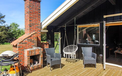 Weland - 800M from the Sea: Dak, Huis, Deur, Verblijf, Schaduw, Siding, Werf, Landgoed, Backyard