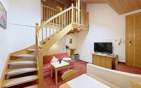 Ischgl 111: Interieur Ontwerp, Flooring, Verdieping, Meubilair, Huis, Kamer, Plafond, Hotel, Slaapkamer, Woonkamer