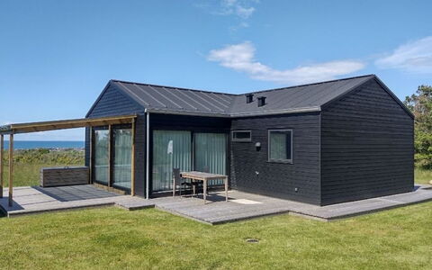 Merete - 900M from the Sea: Dak, Huis, Huis, Verblijf, Siding, Deur, Boerderij, Garden Gebouwen, Landgoed, Schaduw