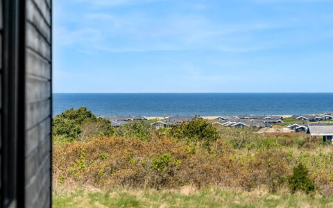 Merete - 900M from the Sea: Hout, Dak, Architectuur, Huis, Huis, Verblijf, Siding, Hardwood, Helling, Landgoed
