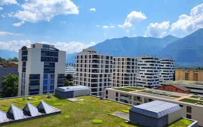 Locarno 50: Wolk, Lucht, Gebouw, Dag, Eigendom, Blok Van De Toren, Stedelijk Ontwerp, Condominium, Cumulus, Buurt