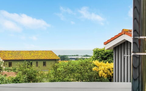 Liesel - 700M from the Sea: Dag, Land Lot, Samengesteld Materiaal, Schaduw, Landscaping, Balkon, Backyard, Eco Hotel, Villa