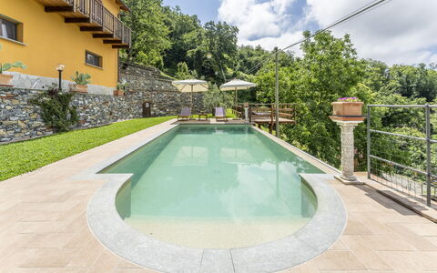 Casa Aurora - Recco, Liguria: Water, Fabriek, Wolk, Eigendom, Lucht, Boom, Plantkunde, Zwemwater, Zwembad, Vrije Tijd