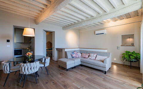 Casa Novecento: Meubilair, Tafel, Bankstel, Eigendom, Fotolijst, Comfort, Hout, Interieur Ontwerp, Verlichting, Kamerplant