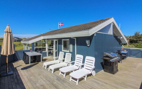 Mitre - 300M from the Sea: Huis, Huis, Dak, Verblijf, Schaduw, Veranda, Dek, Plank, Landgoed, Toevlucht