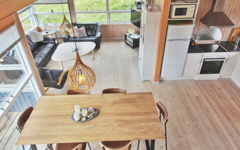 Mitre - 300M from the Sea: Interieur Ontwerp, Flooring, Meubilair, Hout, Verdieping, Houten Vloer, Plafond, Keuken, Kamer, Verlichting