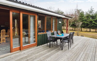 Nada - 200M from the Sea
